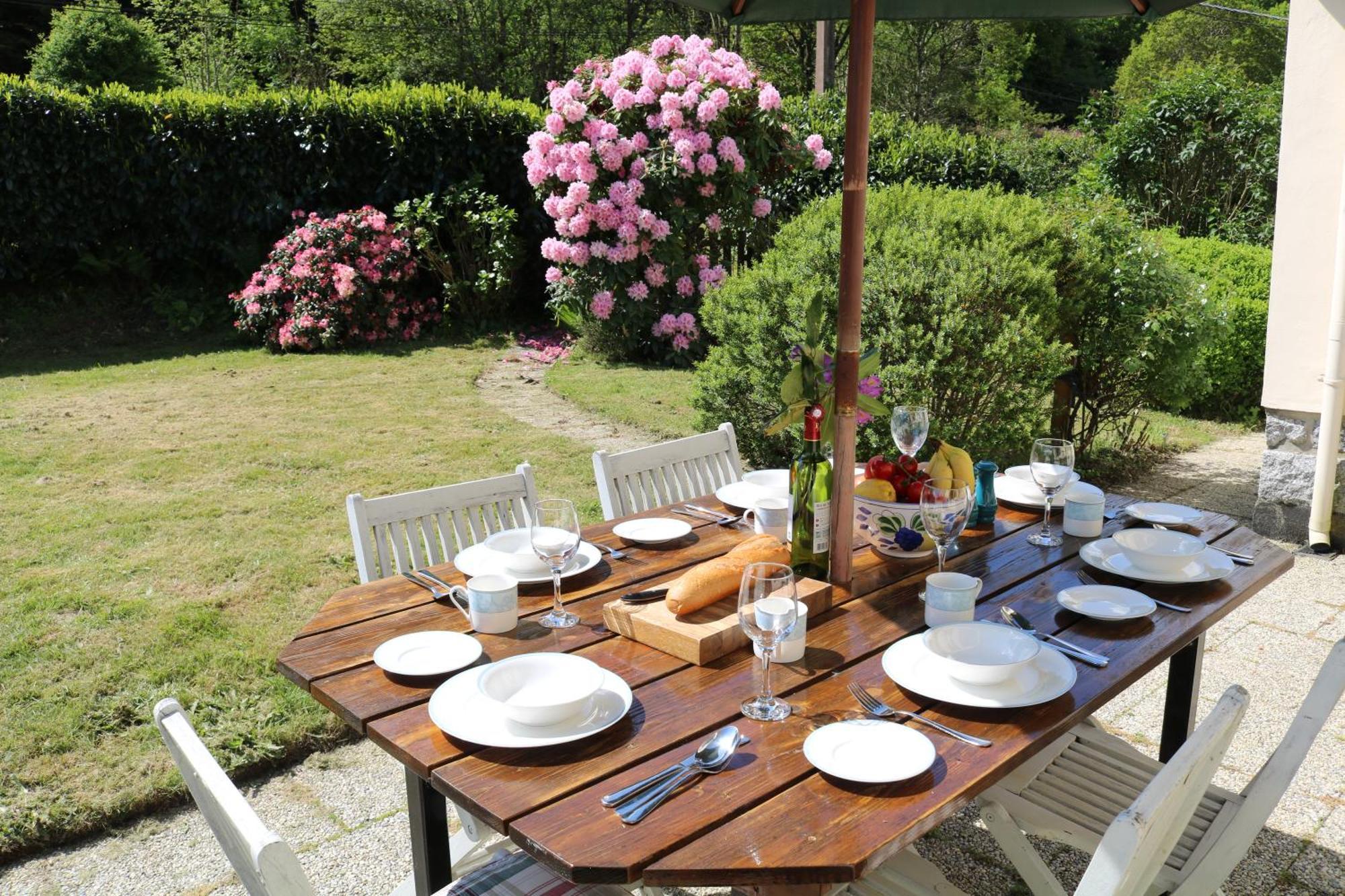 Fontaine Blanche River View, Large Patio & Garden In Central Brittany With Starlink Wifi Treffrin Экстерьер фото